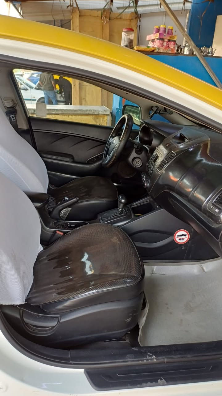 سلام عليكم كيه فورتي موديل ١٦ 
واد امريكي محرك ١٨٠٠دوش حادث بل جاملغ الأمامي 
سياره رقم بغداد محوله جديد سياره جديده بمعنه الكلام 
تخم تاير جديد كير مكينه صدر كله مكفول سياره خير من الله رقم التلفون ***********
واذا اكو مراوس بسوناته مضلع خليجي 
مكاني بغداد الزعفرانيه 
سعر سياره ١٢٠وبيهه مجال
