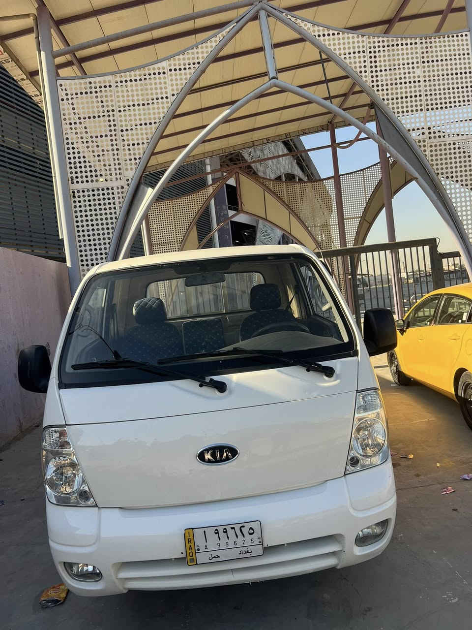 سلام عليكم كياه حمل رقم بغداد مكين كير اكسن شواصي صدر كمل سياره خير من الله مال جناي تريه وين ما يعجبك محرك2700 مانقصه شي سياره مكاني بغداد البلديات سعره 90 وهذ رقمي *********** وبيه مجال
