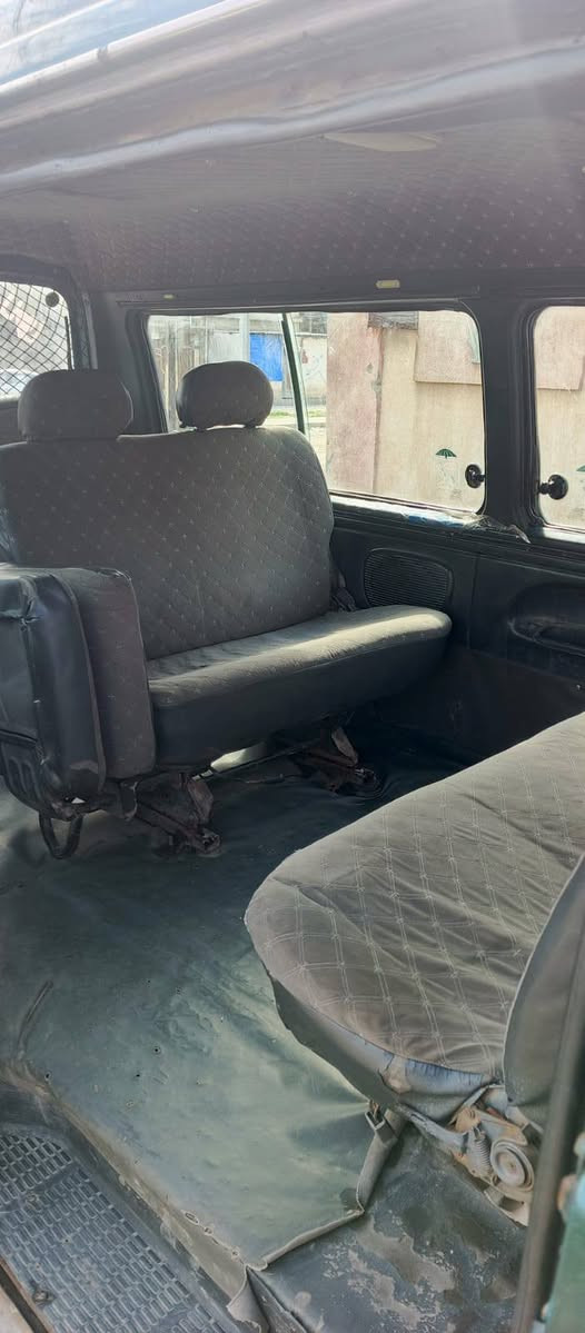 سلام عليكم كيا هوندا موديل 1995 السنويه تنتهي 2028 مشروع وطني بسعر مناسب نضافه وسط والمحرك بي نفخ مكاني حي الانتصار للتواصل ***********
