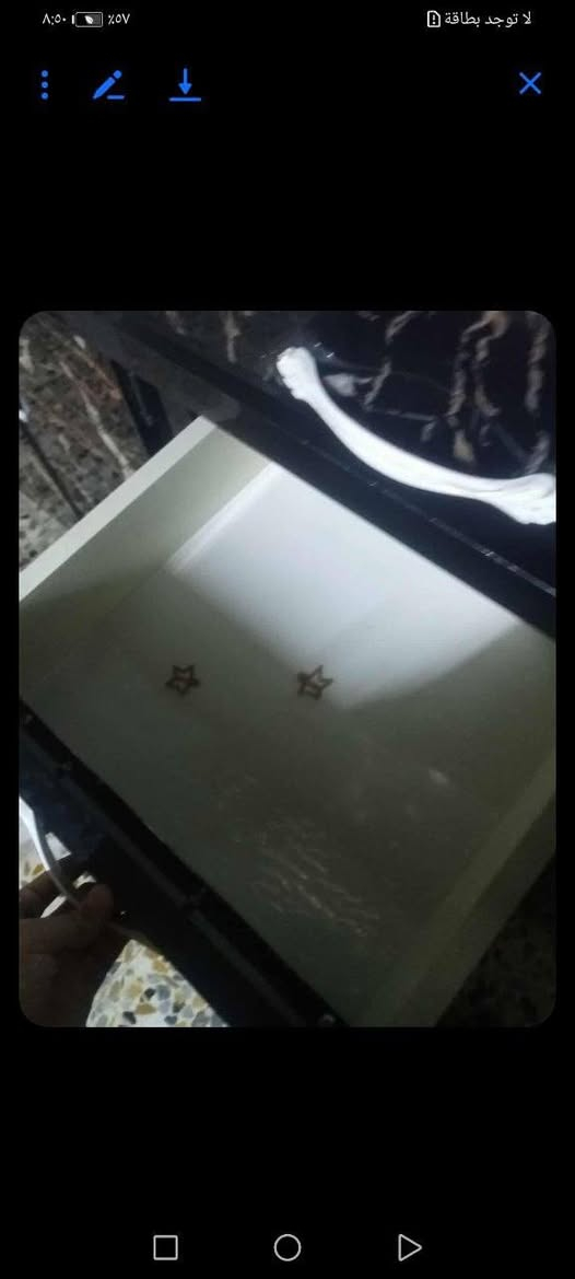 كاونتر نضيف كلش للبيع المكان موصل جانب الايسر 
للستفسار ***********
