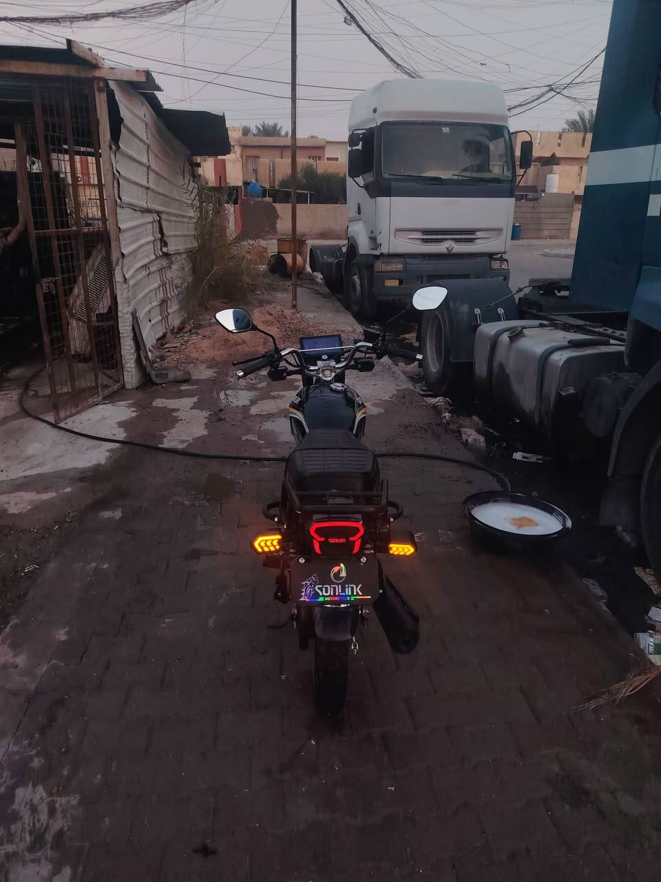 دراجه يراني .5 كير دراجه نضيفه والموديل 2025. والسعر مليون الرقم ***********
