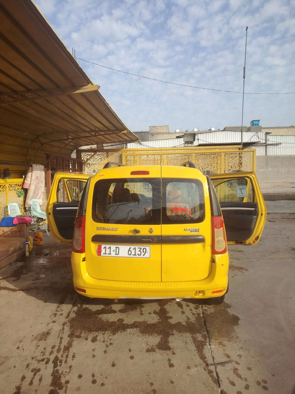 رينو لوكان 7راكب 2010 كير محرك صدر جديد تبريد شغال بأسمي مصفره هيئه وغرامات داخله هزه سنويه لل 30 رقم بغداد انكليزي .. سياره كامله ماتصرف عليها دينار
مكاني بغداد الشعب   سعر 55 ورقه
 ***********
