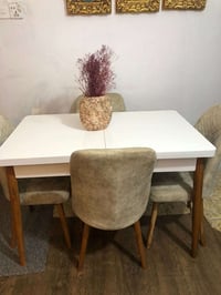 ميز طعم سلايد 4كراسي أخو الجديد صارله كم يوم من جبنا سعر 140 وبي مجال ...