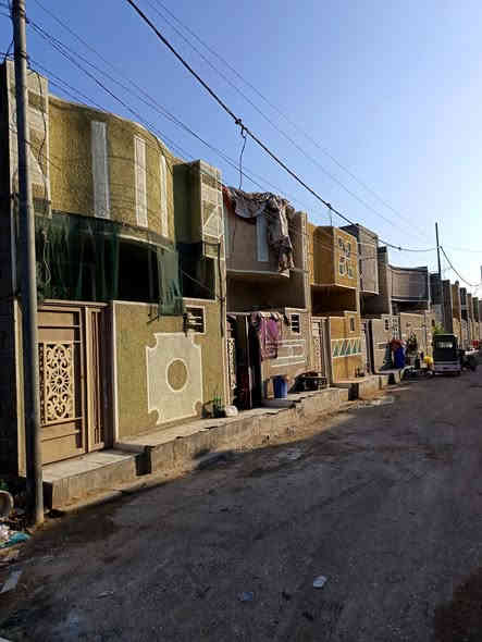 بيع العنوان كربلاء مجمع سيد اسماعيل 
مستعجل بيت ٥٠ متر مع اثاث كافه خدمات كهرباء ماء مجاري متوفره في مجمع سيد اسماعيل السكني  يبعد عن الإمام ٤ كيلو  السعر ٣٥ بي مجال قليل *********** اخوكم زغير الشمري ملاحضة يصلح دار لزوار الإمام الحسين عليه السلام
