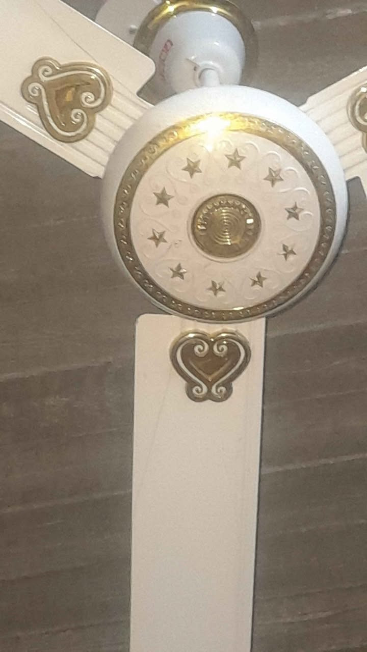 ‎مروحية شغالة مال سقف ٢٥الف مع ميز بلازمة جديد  المكان الجزيرة‎ البصرة, العراق


**إذا كنت صاحب هذا الإعلان وتريد حذفه لأي سبب، رجاءا أرسل رسالة إلى الدعم الفني**