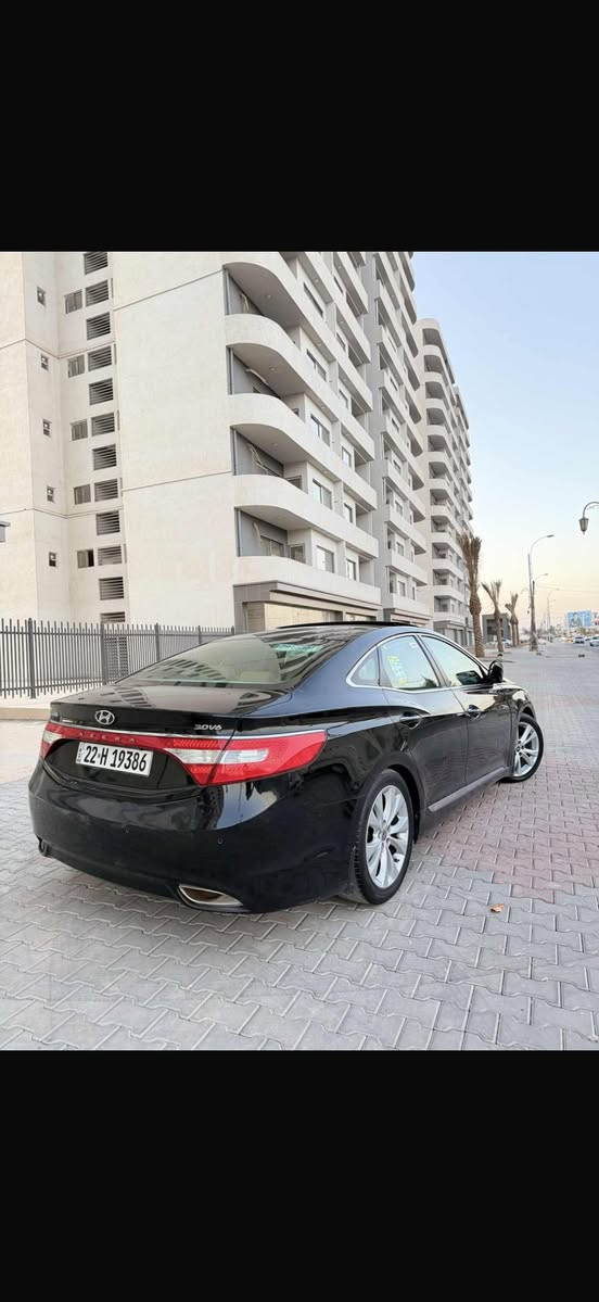 ▪️ هونداي ازيرا 2011 خليجي VIP ▪️
سياره كلش حلوه جديده شرط تحويل
للبيع بسعر مناسب جدا 107 🔥

▪️ فول مواصفات 1/1
▪️ بانوراما
▪️ بصمه
▪️ زراك لايت
▪️ داخل بيجي
▪️ تحكم ستيرن + مثبت سرعه + اوكس + USB
▪️ كشنات جلد
▪️ اشاير بلمري + مري شفط
▪️ حساس امامي و حساس خلفي
▪️ برده خلفيه
▪️ بردات جانبيه
▪️ تبريد قطعتين
▪️ شاشه اعطال + نظام مانع تزحلق
▪️ لد امامي وخلفي
▪️ قطعتين تبريد امامي + خلفي
▪️ دبل كزوز خلفي أو بعد اكو مواصفات ما ذكرته …..

▪️ محرك 3000 المرغوب خليجي شرط لا تبخير ولا تنقيص كله بشرط
▪️ محرك كير حداديه جاهزه ترايك وين ميعجبك
▪️ صبغ السياره قطعتين باب وجاملغ
▪️ ***********
▪️ العنوان الدوره 📍
