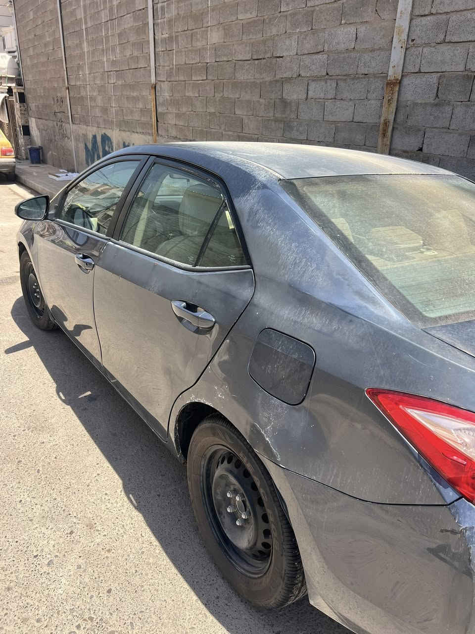 سلام عليكم كورلا 2017 رقم سليمانيه بيه 3قطع صبغ جاملغ وباب خلف السائق وبنيد اثر شخوط حداديه جديده تخم تاير تبريد السعر 115 وبيه مجال قليل مكان بغداد جسر ديالى***********
