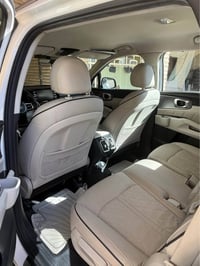 سورنتو • ٢٠٢١ • ٦ سلندر],