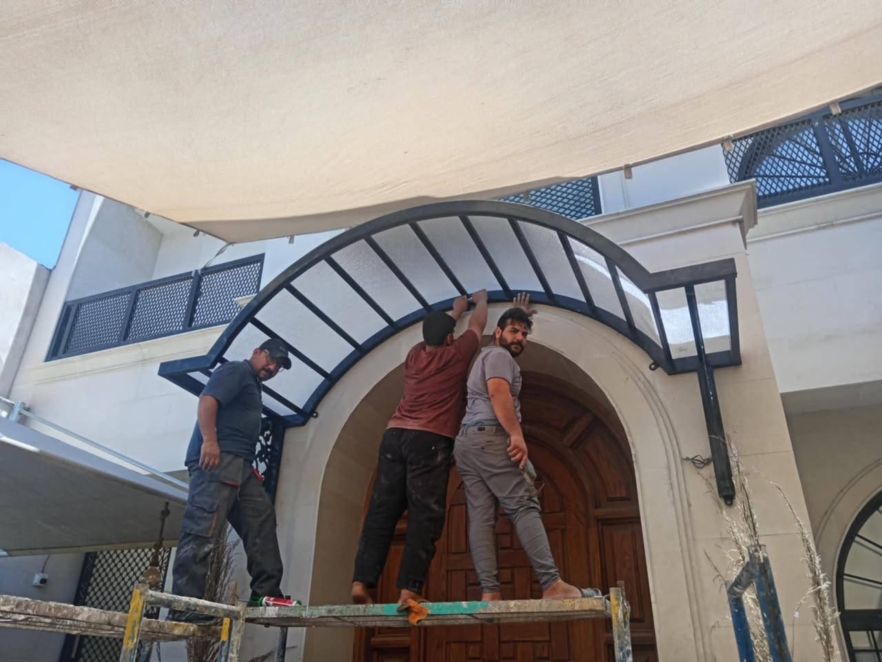 حدادة الزهراء
لعمل كافة اعمال الحداده من البوب و الشبابيك وعمل السندويج بنل والجينكو وتصليح الابوب. ولشبابيك ب اسعار مناسبه 
لتواصل معا الاتصال ع الرقم 
***********
