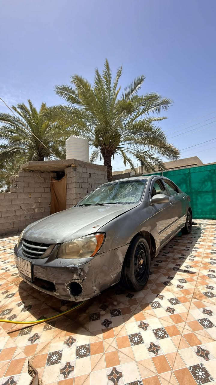 السلام عليكم اخوان للبيع كيا سبكترا موديل2006رقهما وسط مشروع وطني كهربائيات شغله تبريد كير محرك مكفوله صبغ عام سعرها 40بيها مجال حك جيه سنويه ضايعه الاصلايه عندي اسنساخ بيها تبليغ غرامات مصفره
ماتوجد على الفيس اتصال بس الشري اتصال 
الرقم***********
