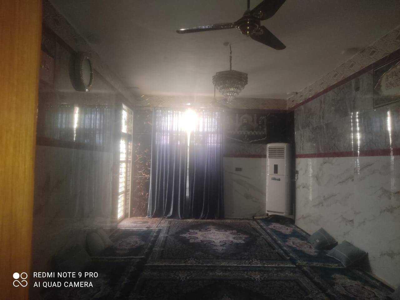 السلام عليكم 
ياالله بيت ٢٠٠م للبيع حي النصر شارع ٤٠ بناء حديث طابقين السعر ٣٦٠
٥ نوم+صاله+استقبال+صحيات فوك وجوه وبره+كل البيت مرمى سيراميك+وبورسلين+اي بي مجال+اذا مراوس يرهم
اي استفسار اتواصل على الارقم التالي***********
