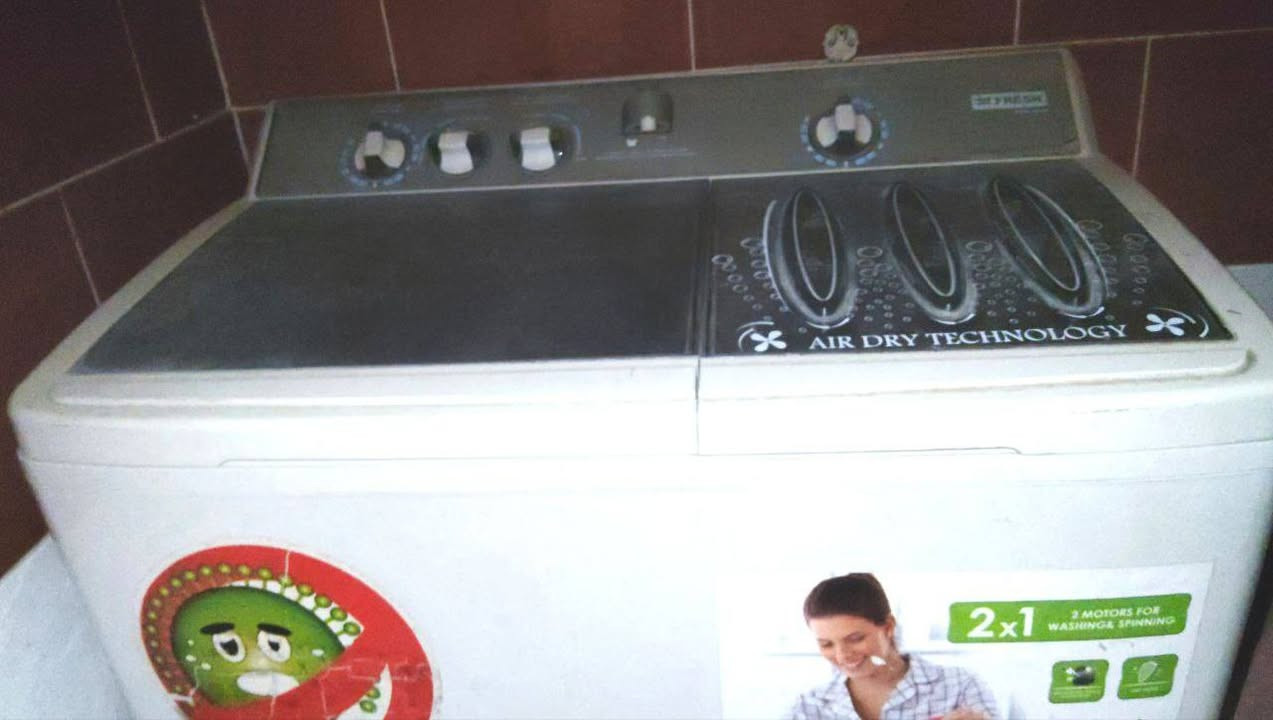 السلام عليكم
غساله حديثه ونظيفه استعمال قليل سعرها 275 وبيها مجال
للاستفسار واتساب ***********
