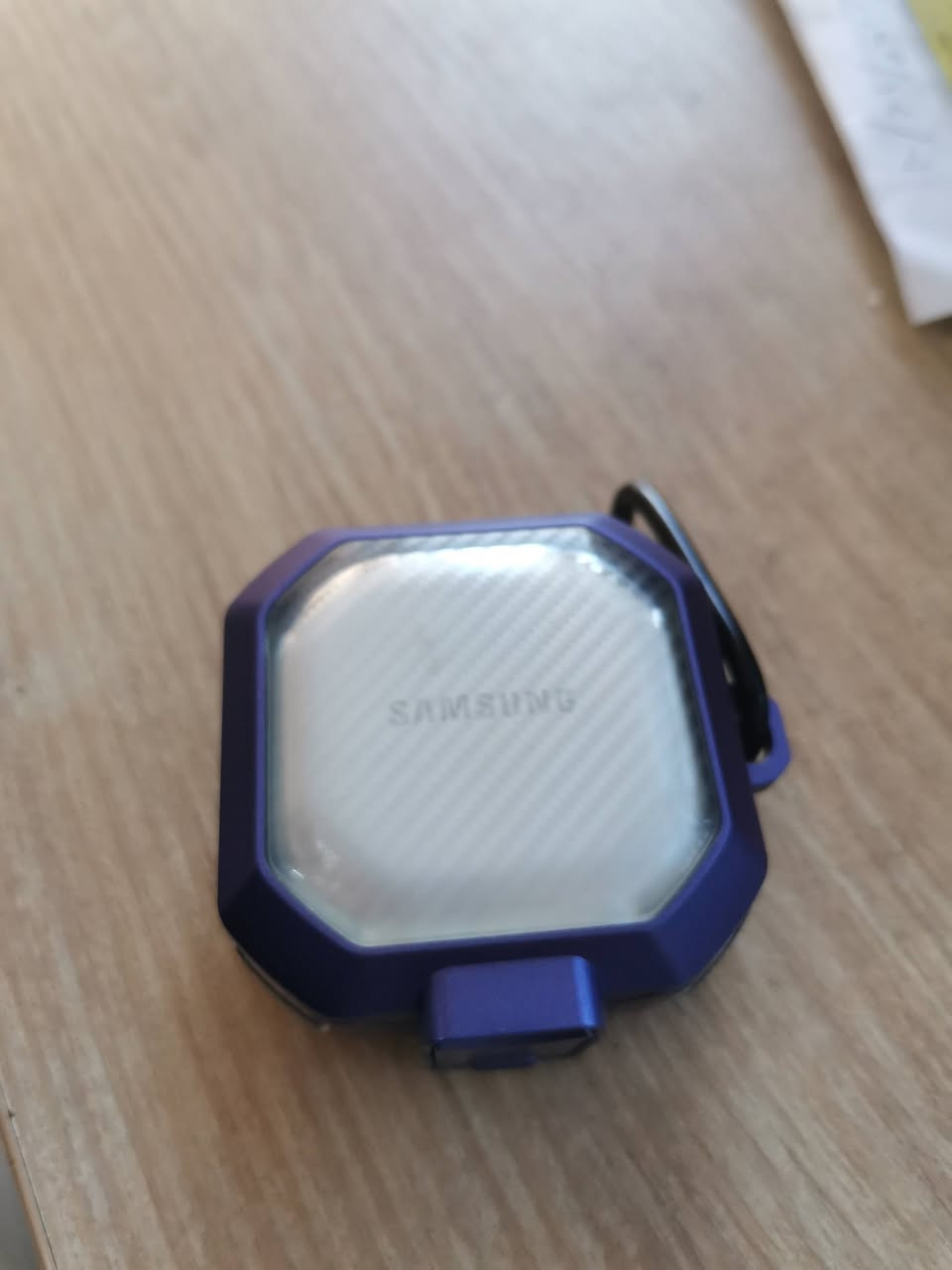 سماعة كلكسي buds fe الحديثة
نضافتها عاليه
فول عزل 
للبيع
بغداد الطوبجي
سعرها 60
***********
