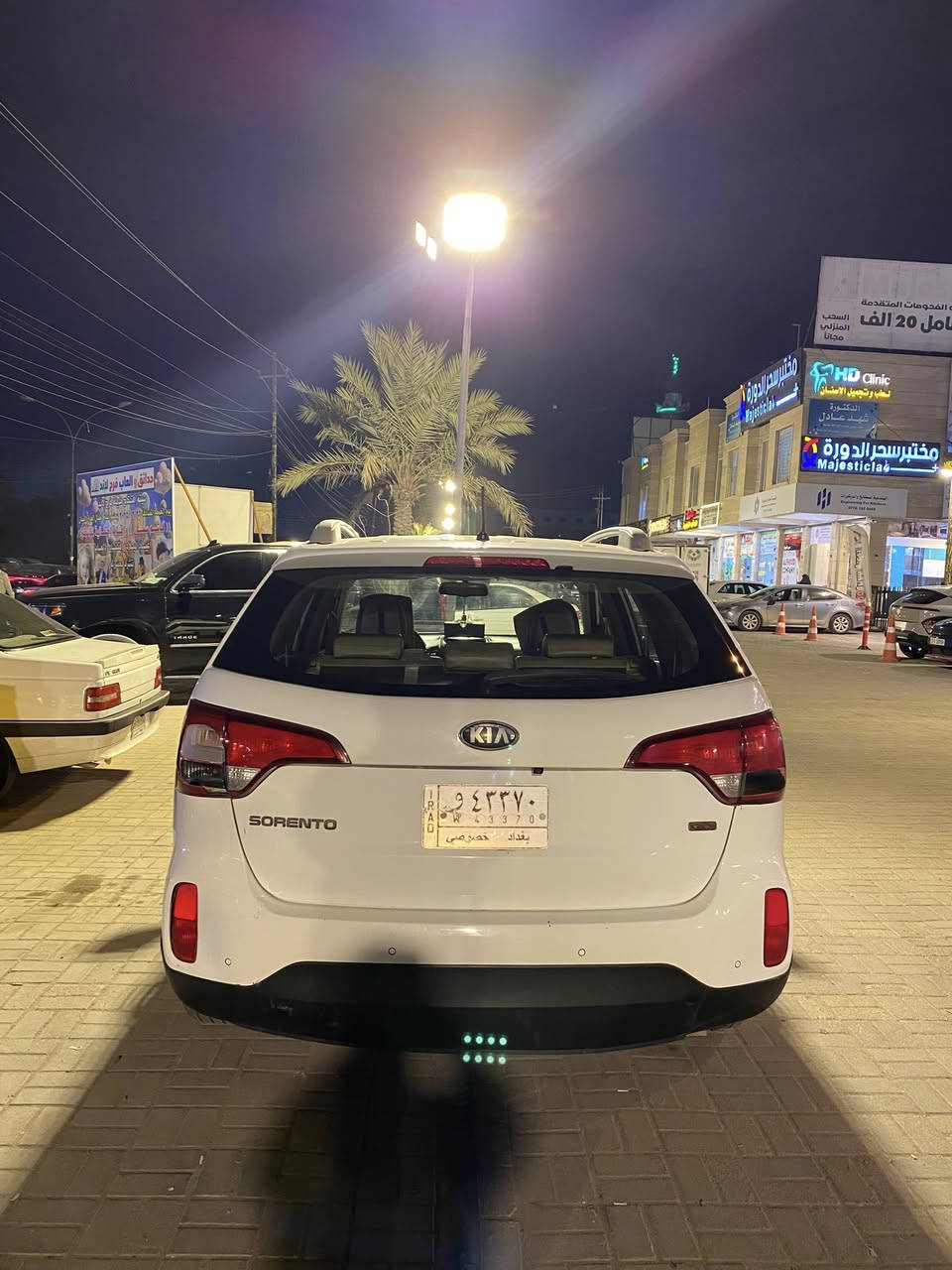السلام عليكم
سورنتو موديل 2015
استلام شركة دوليه 7راكب 
محرك 2400
بيها تكحيل اثر شخوط جاملغ خلفي 
كير محرك فول 
3 قطع تبريد تتدفه فول 
تحكم ستيرن 
مري شفط  
اشاره ترحيب 
لايت لد  
ماشيه 104
رقم بغداد 
مكاني بغداد الدوره 
باسمي ثاني تحويل
السعر 155 بيها مجال بسيط حك الجيه 
الرقم ***********
مكلف بلنشر

