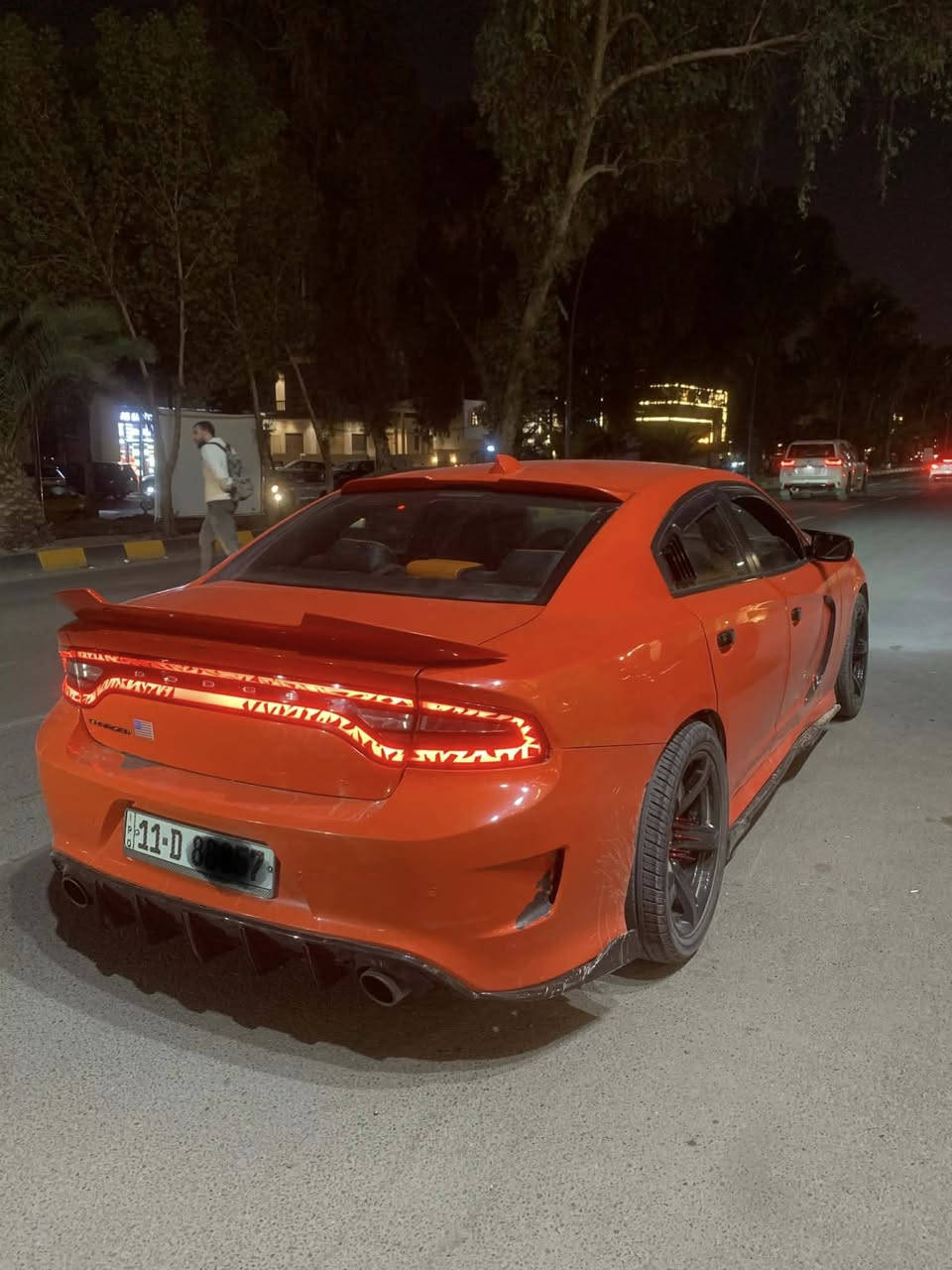 السلام عليكم
جارجر ٢٠١٨ امريكي 
ماشيه 134 ميل 
حادثها من امريكا صبغ جاملغ خلفي عكس السايق 
بالعراق صار بيها حادث تبديل باب السايق واللي وراه وشبر بالحاملغ الخلفي 
وشبر بالجامغ الامامي 
وانصبغت الصفحه كلها صور الحادث بالعراق قبل التصليح موجوده 
سياره رقم بغداد انكليزي وبأسمي 
السعر ١٨٠ وبيها مجال


**إذا كنت صاحب هذا الإعلان وتريد حذفه لأي سبب، رجاءا أرسل رسالة إلى الدعم الفني**