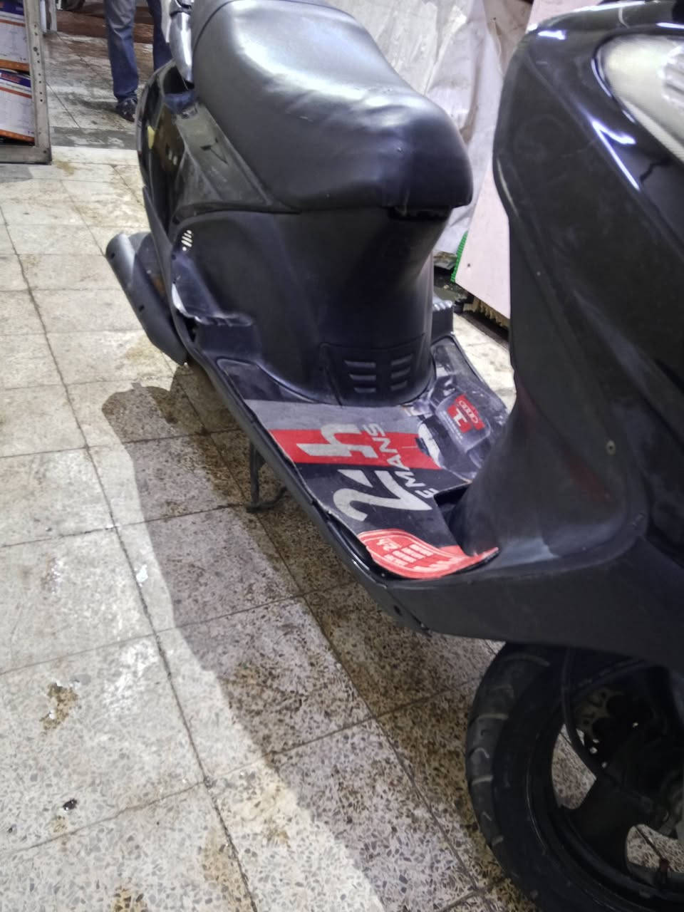 السلام عليكم دراجة سبيسي 100طافية مااشغلت بعد ابيع كوم حديد بغداد مدينة الصدر رقم موبايل ***********
