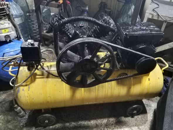 کۆمپلێسەری هەوا هەر سێکیان بەشەرت بچوک وەسەت گەورە 
شینەکە ۹۰ هەزار 
زەردەکە ۱۷٥ هەزار 
رەشەکە ۲۱۰ هەزار 
سلێمانی *********** السليمانية
