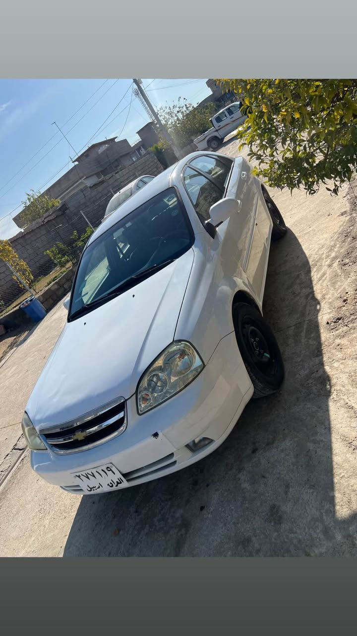 ئەم ئؤپترا جوان و خاوینەمان هەیە بؤ فرؤشتنە مؤدیل 2012 گیر عادیە گیر بەشەرتە بەس مەکینەی تؤزیک سەرفی هەیە رەقەم و سەنەوی بەسەرجوە بەس هەزەی مایە بەناو و کردن و تەحویل کردن بەشەرتە 4 وەرەقە غەرامەی لەسەرە لیدران دووپارجەی هەیە بئ ناوگرتن و بئ ایرباگ 4 تایەی نویی بؤی بەسترەیە هەموو شتیکی جەئیزە سعری 77 وەرەقە و تؤزیک مەجالی تیدایە  بؤ زانیاری زیادتر تەلەفون بؤ ئەم رەقەمەی خوارەوە بکە *********** واتساپ أربيل, العراق
