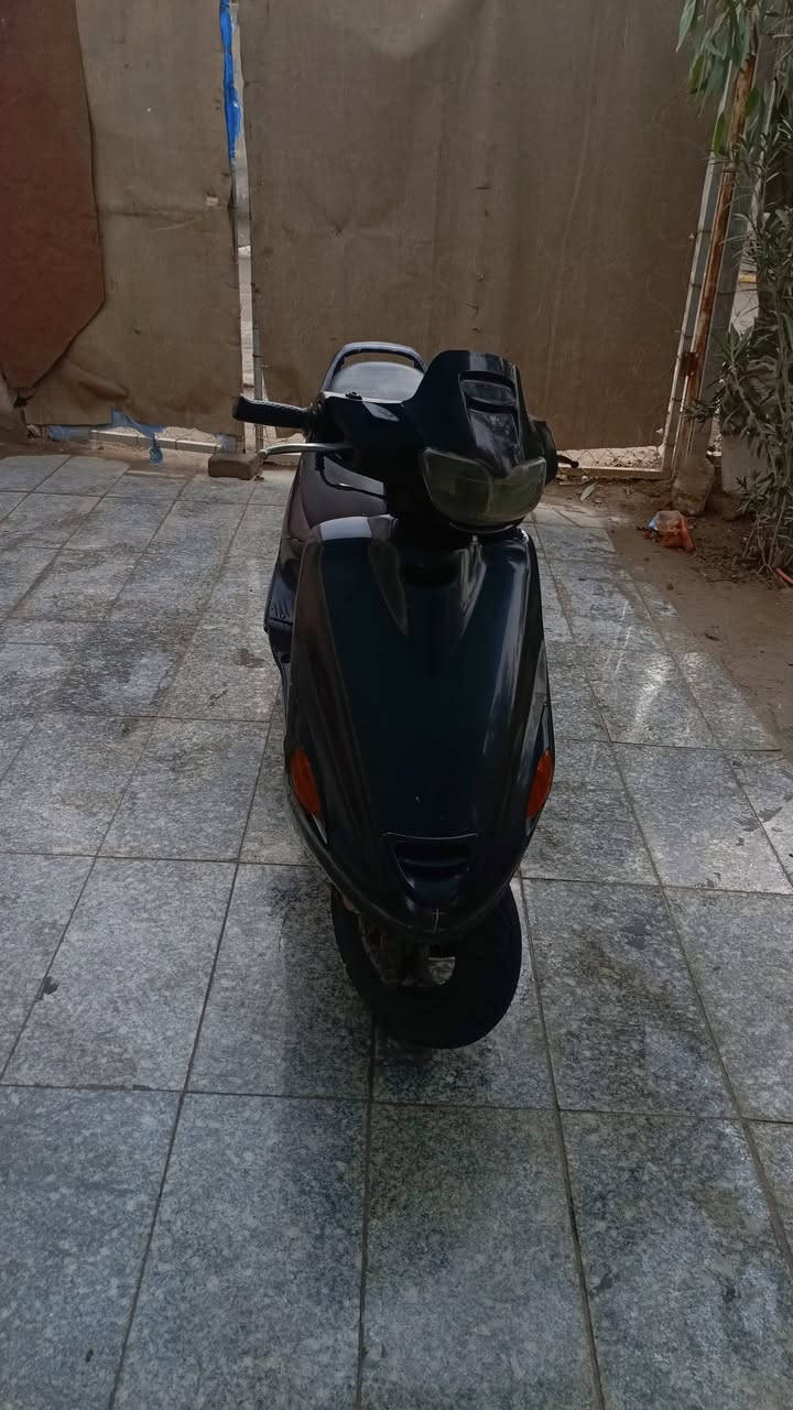 فراشه فحل للبيع 
الدراجه مفتوحه مره وحده وكلشي شغال بيهه واي عطل اني اصلحه الك وزوج تايرات جدد وبنزات جدد وشوته جديده السعر 350


**إذا كنت صاحب هذا الإعلان وتريد حذفه لأي سبب، رجاءا أرسل رسالة إلى الدعم الفني**