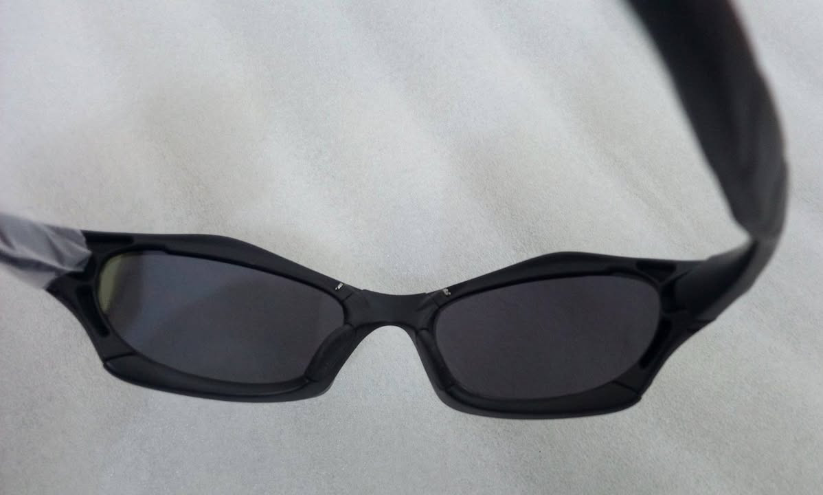 نظارات أمريكي متوفر منها لو رصاصي ولون جوزي


**إذا كنت صاحب هذا الإعلان وتريد حذفه لأي سبب، رجاءا أرسل رسالة إلى الدعم الفني**