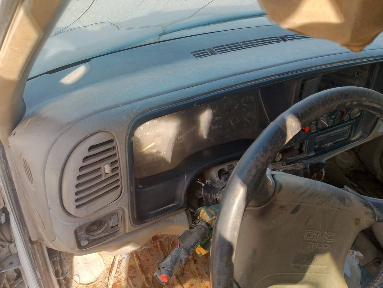 السلام عليكم شباب رمضان كريم على الجميع اخوان دشبول موديل 99الون بيجي جديد لا فطر ولا كسر
 الي محتاجه يتصل ***********
