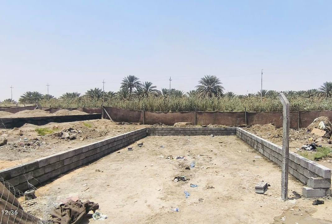 تريد كاع تنبني حسينية آٌو بيت ؟
و بمنطقة فرصة و بصف مجمع سكني؟
قطعة ارض في كربلاء
عدد الامتار : 100 متر
الواجهة : 7 أمتار و شوية 
الموقع العام : كربلاء-قرب مدينة سيد الاوصياء
اقرب نقطة دالة : خلف جامعة الإمام الجواد ع - كمال الحيدري
الخدمات : كهرباء + مي + تبليط عرض الفرع ١٢ متر

السعر : ٣٥ مليون بس متوازي عليها فـ عارضها بـ ٢٨ مليون

طابو زراعي سند ٢٥
بيه قرار قاضي

رقم التواصل : ***********
