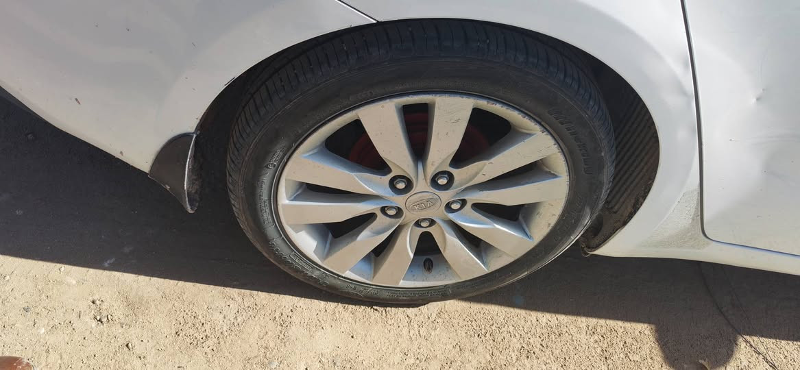 تخم ويل كب حجم 17 مع تخم تاير جديد  سيراتو ..مراوس


**إذا كنت صاحب هذا الإعلان وتريد حذفه لأي سبب، رجاءا أرسل رسالة إلى الدعم الفني**