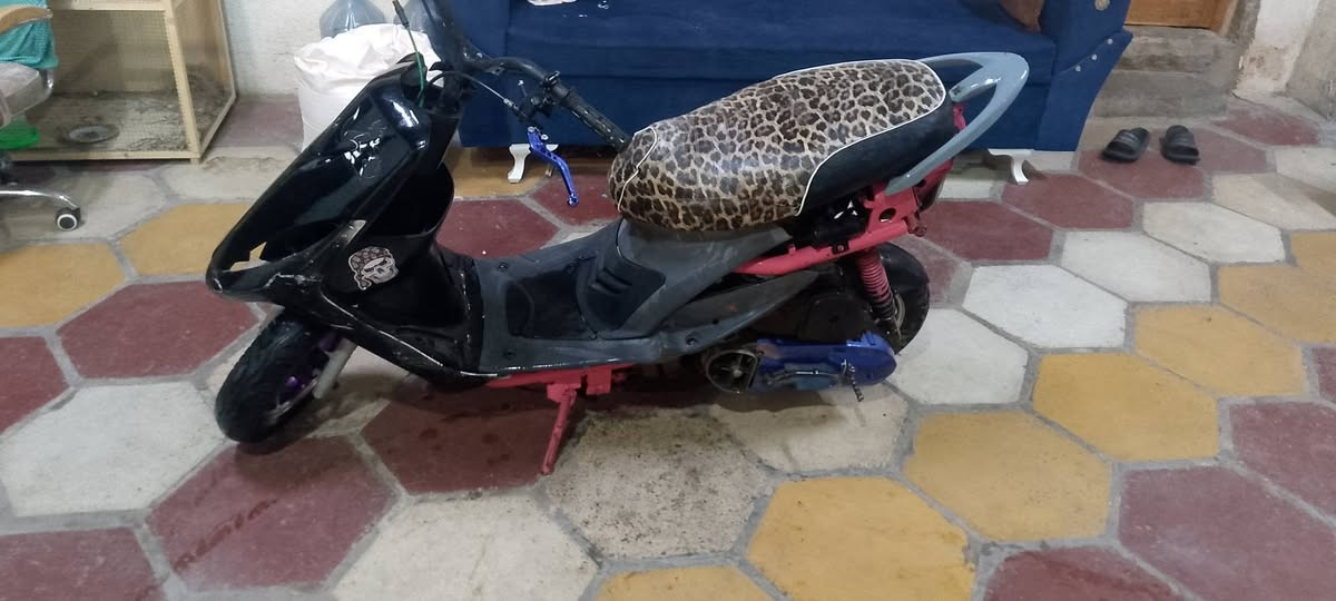 سلام عليكم ماكس عدله مزوده ودراجه حلوه نصبه شكله حلو دراجه مفتوحه وكزوزه طاك الدراجه شلعه ومعدل العنوان البصره الحكيميه قرب مدرست الكفاح السعر 350 وبيه مجال رقمي *********** متواجد واتساب
