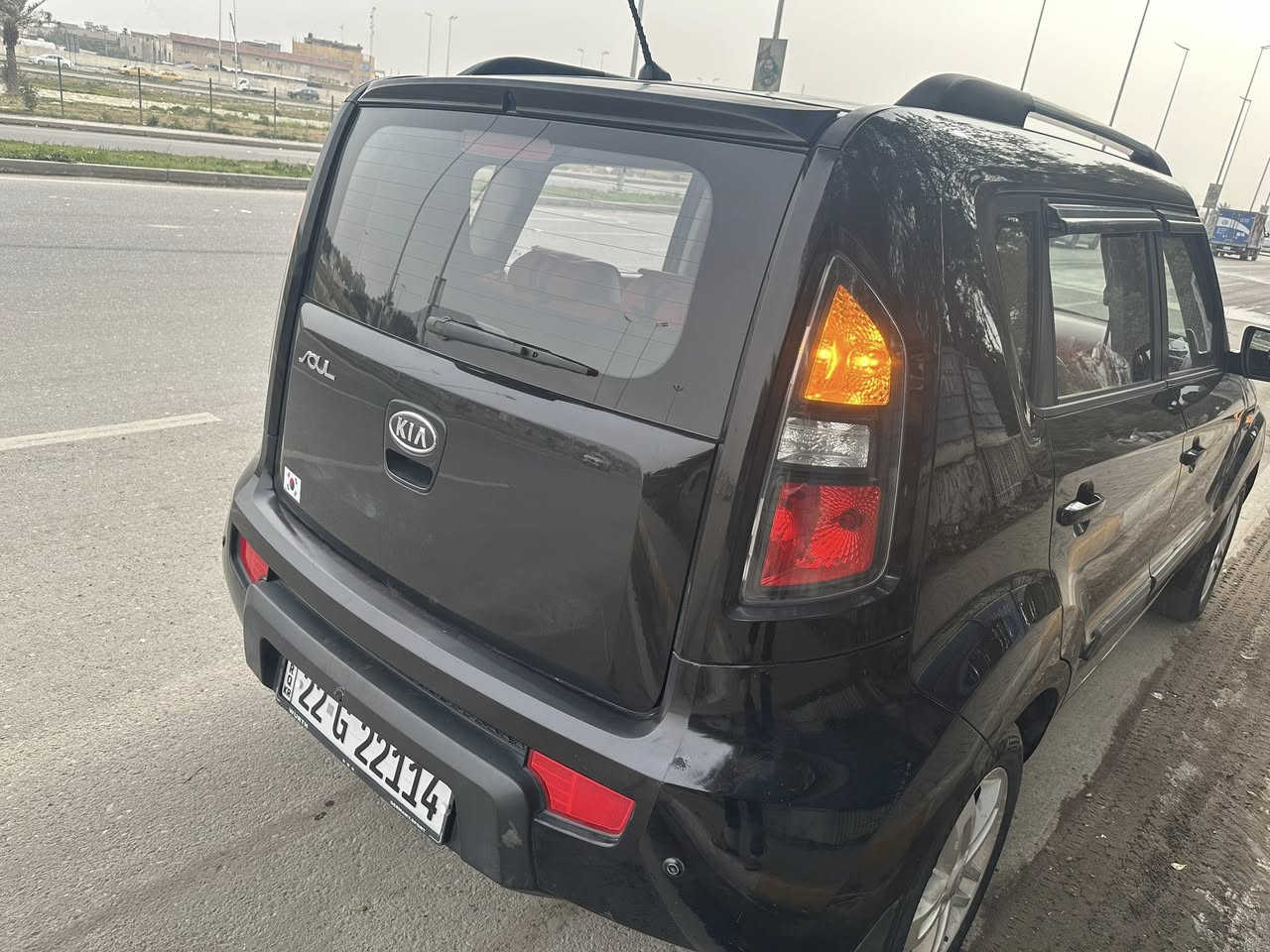 سلام عليكم
كيا سول موديل 2012 وارد خليجي مكينه 1.6دوش 
حساسات خلفيه
والسونار مرفق بالصور رقم اربيل الانكليزي باسمي مكانها بغداد 
***********
سعرها 91$
