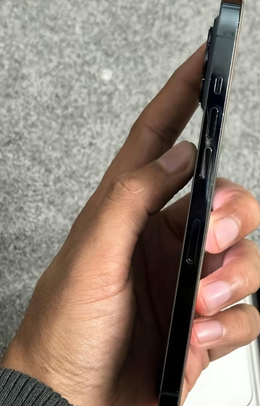 مستخدم للبيع
ايفون 12 برو ماكس
IP 12 Pro Max
الذاك
حرة/ 256
البطارية / حاسبه83/بل جهاز78
النظافة./ %95

اللون / النيلي
السعر/ 490.000
1ملاخظة :+ الجهاز غير مفتوح نهائياَ ( وتر بروف )
2ملاحظة :- الجهاز معا شاحنة +كيبل فقط
3 ملاحظة :- توصيل لايوجد
العنوان :- الانبار/ الفلوجه / 
للتواصل او الاستفسار مراسلة الحساب متواجد


**إذا كنت صاحب هذا الإعلان وتريد حذفه لأي سبب، رجاءا أرسل رسالة إلى الدعم الفني**