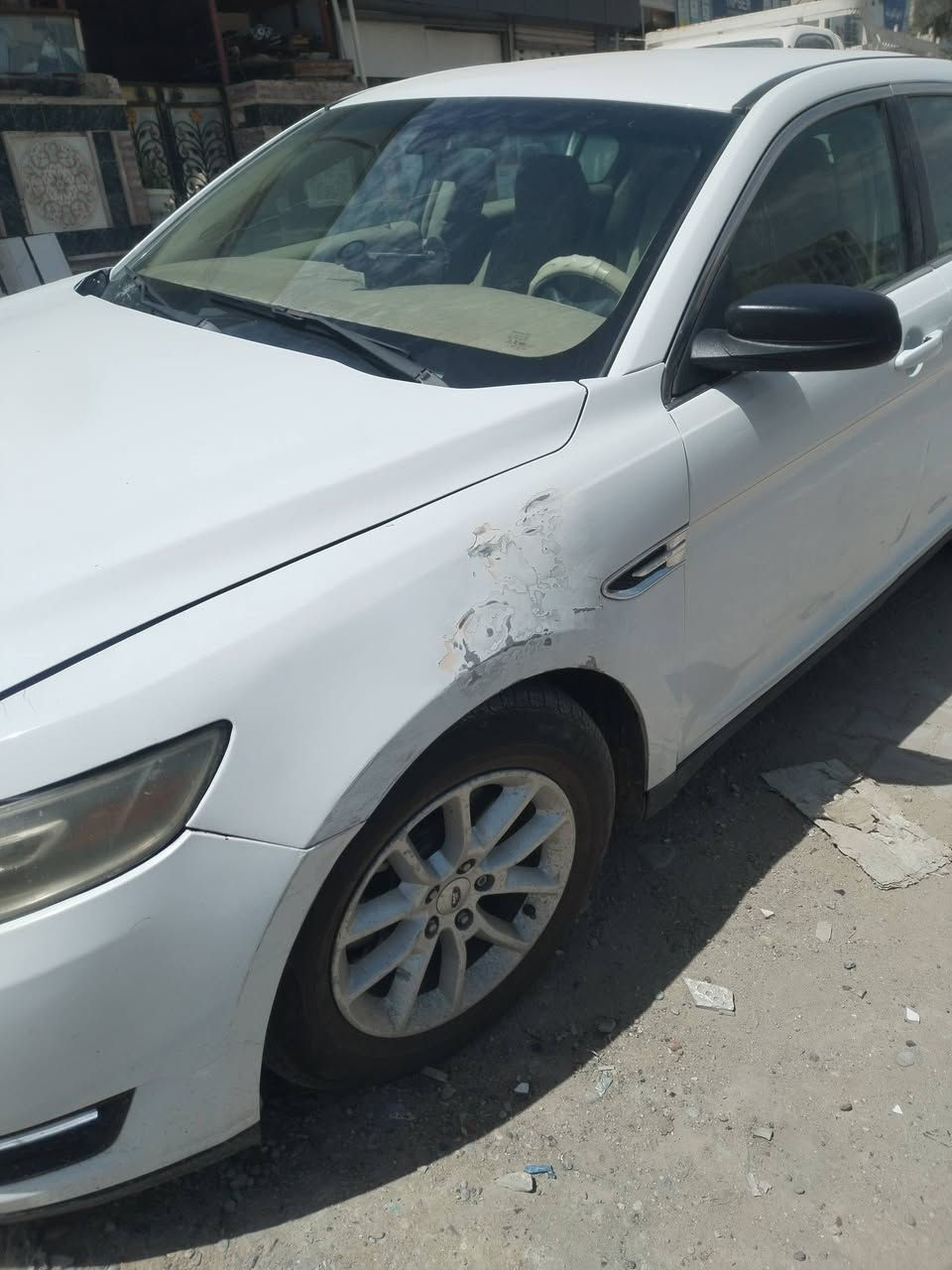 فورد تورس وارد أمريكي موديل 2014
حادثهه بنيد وبداية الجاملغات ما اصل ليجوه، سيارة ليبل واحد ممبدل بيهه اي شي
بيهه ضرر بسيط بالجاملغ جهة السائق ومصله ع البارد موضح بالصوره
مواصفاتهه مايحتاج اذكرهن انتوا اختصاص
تبريد قطعتين ثلج
تخم تاير ياباني
كهربائيات كلهه شغالة
رقمهه ذيقار انكليزي  السيارة بأسمي
السعر 90$ وبيهه مجال بسيط 
مكان السيارة بغداد / جكوك قرب محطة الوقود
*********** واتساب
