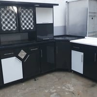 كاونتر ٤ قطع للبيع السعر ٣٠٠ وبي مجال بسيط 07764695390 07510425098