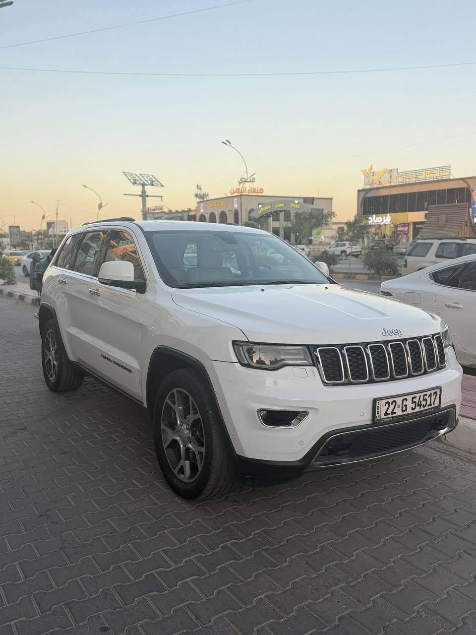 سلام عليكم
سعر مناسب جداً 
جيب لمتد بلاص  2019  خليجي وكاله المهند
رقم اربيل تحويل مباشر 
ماشيه 83 الف 
 فول مواصفات ١/١  شاشات 3 

رادار جانبي وخلفي 
داخل بيجي   
حجم المحرك: 3600
فور ويل 4/4 ماوس 
دبل سلايت بانوراما 
تشغيل عن بعد 
شفتات ستيرن 
جنطه كهربائي شفط 
دبل كزوز خلفي 
حساسات اماميه + خلفية 
بصمه تشغيل بصمه ابواب  
دمامي خلفي بلصندوك
قطعتين تبريد ثلج 
كشن خزن ميموري 3 وضعيات
 مقاعد جلد اصليه (تدفئة+تبريد) 
 كشن خلفية تدفئه 
سيدي بلجكمجه  مع ريموتن تحكم بلشاشه 
مري  شفط 
مري قلاب ويه ال R
الداخل صاج ملكي  
 استيرن كهرباء +  تدفئة
 لايت عدسة زينون يصعد وينزل ويه الستيرن 
زراكات لايت  
بصمات 2 
سياره بدون نقص كامله مكمله مكفوله حتى الدعاميات بدون صبغ بدون بارد فقط الجاملغ الخلفي جهه السايق بي دحجه بسيطه ومصبوغ الدور مالته  والصوره بالمنشور
مكان السياره بالنجف 
***********
السعر 243$ وبيها مجال
