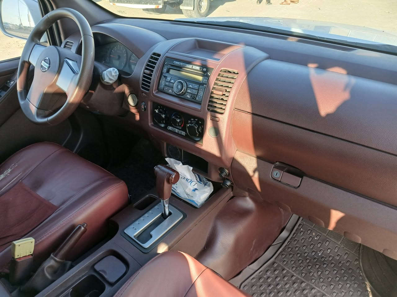 السلام عليكم نيفاره للبيع موديل ٢٠١٥
كفاله عامه محرك مامفتوح 
رقم بابل 
مكان بابل
السعر ١٥٠ وبيه مجال 
معلومات أكثر اتصل *********** _***********
