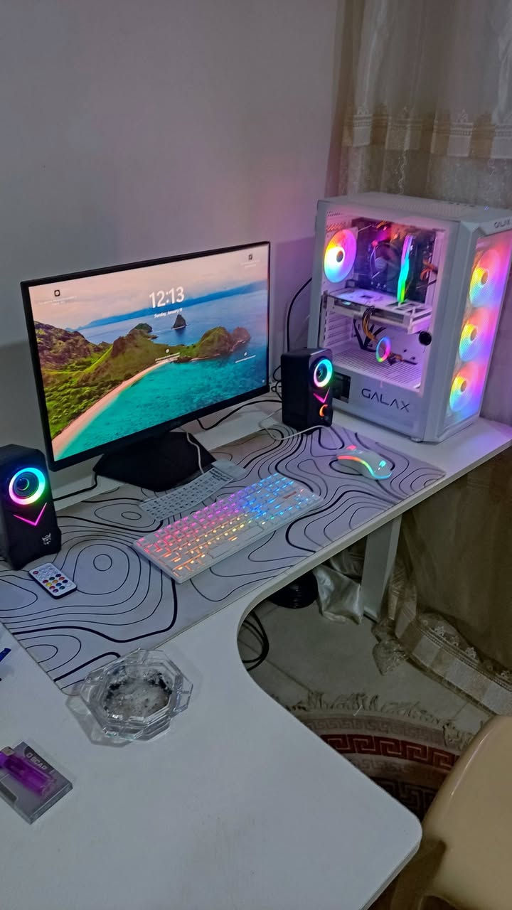 تجميعة PC للبيع نظيفة جداا بمواصفات : 

cor i5 10400F

rtx 4060 INNO3D 8g

16g ram Delta Force RGB DDR4

H510M PLUS MSI 

AK600 W Power Supply

Case Galax argb

M.2 1T PNY

ملحقات الكمبيوتر :

شاشة   هرتز MSI FHD 24 180 

الماوس red dragon rgb 

الكيبورد red dragon rgb 

سماعة رأس RAZER 

ماوس باد حجم كبير 

سبيكرات  ONIKUMA Gaming L2

يو بي اس Zeus 1500 va مبدل بطاريات جدد 

ميز كيمنك RGB لون ابيض 

السعر الكلي مع جميع الملحقات : مليون و 400 الف وبي مجال بسيط مكاني بغداد 

للتواصل على الخاص او واتساب ***********
