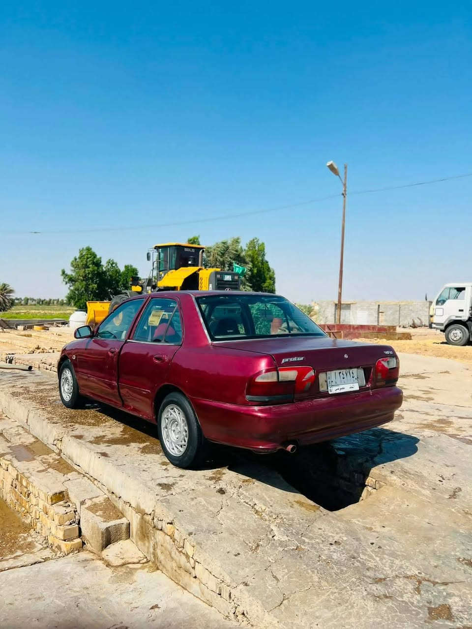 السلام عليكم
بروتون موديل 2001
سياره كفاله من الضربه صبغ جماليه 

جاهزه كير، ومكينه كورله كفاله
تخم تاير جديد شرط حداديه جاهزه 

رقم نجف راعيه بالنجف تحويل مباشر

مكاني ذي قار قضاء قلعه سكر 

للبيع او مراوس حسب القناعه

***********

السعر 33

