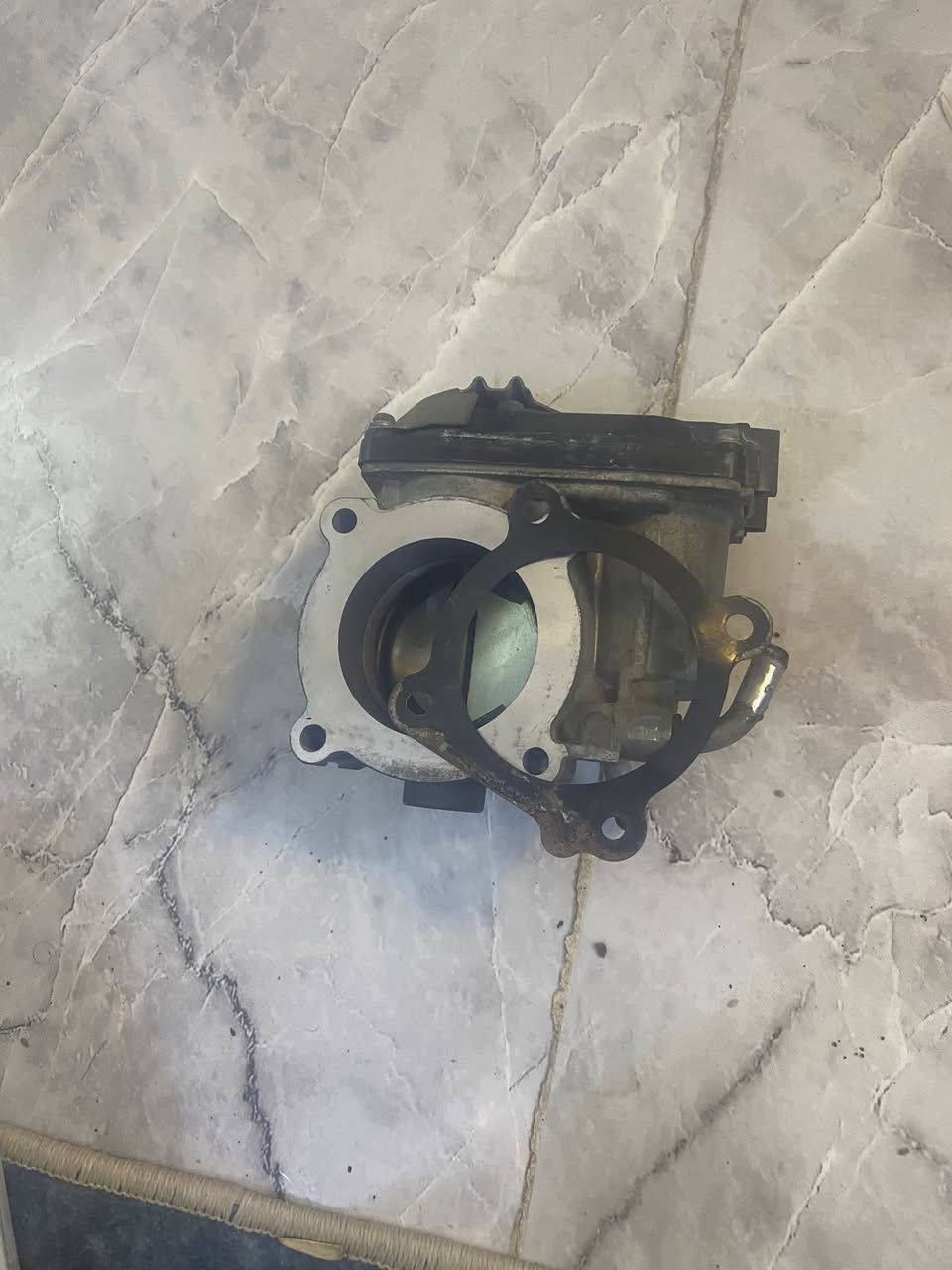 جويتر مال مستيبوشي مكينه 2400 مال محرك تفصيخ  وجديد وشرط الشغل فتحته من مكينه حاويه مامتسخدم وجبته لسيارتي وطلع العطل مو بيه وعفته ما شديده للبيع يرهم من موديل 2016لل 2023 مال مستيبوشي بيكم ***********
