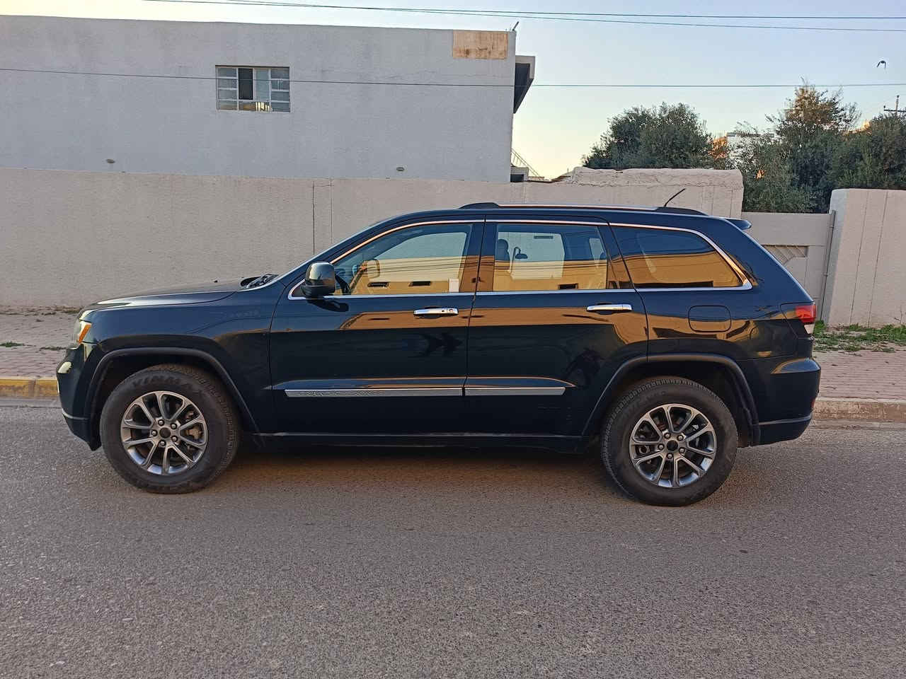 سلام عليكم للبيع Jeepلاريدو موديل 2011 رقم سليمانية صبغ بونيد ونصف جامرلغ صدر امامي خلفي جديد تايرات جديد كير محرك ابشرط سنوية شهر 12تنتهي سنوية بسمي سعر 148او بي مجال مكاني كركوك للاستفسار اتصل على رقم ***********
