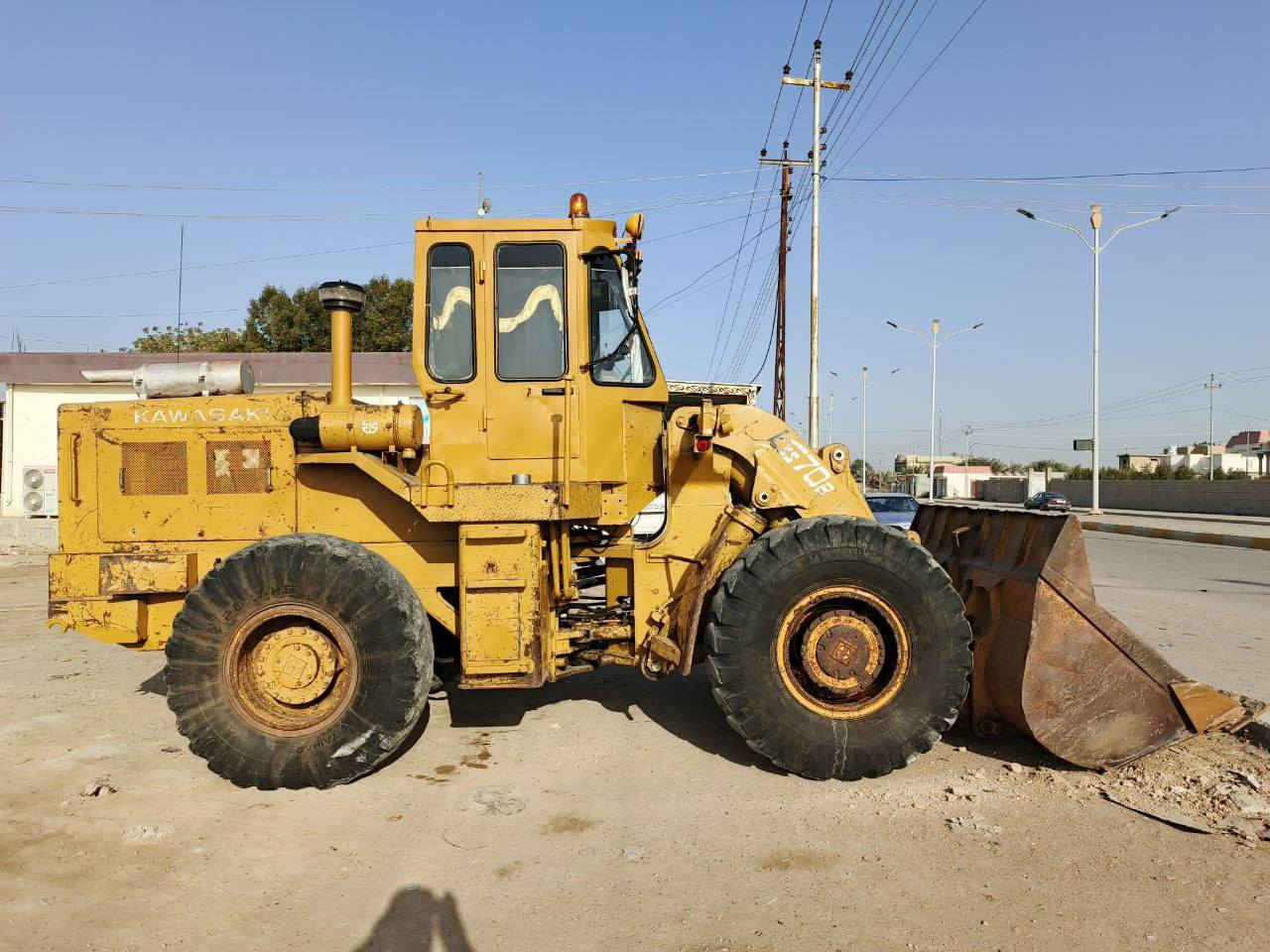 شفل البيع موديل 83 رقم نكليزي الانبار وضع شركه السعر290 بي مجال المكان فلوجه ***********.  ***********
