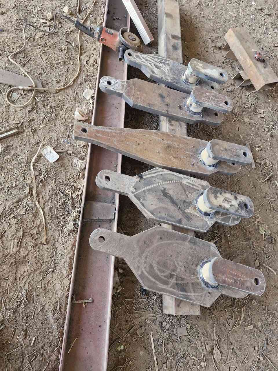 مجرات عمل ليزر للفيات نيوهولند عنوان واسط الزبيديه قرب الطاقه الكهربائيه ***********
***********
