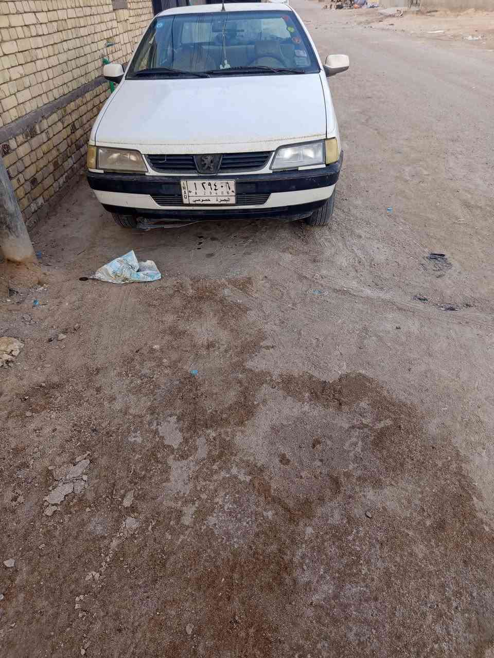سلام عليكم بيجو 405مديل 12سياره مكفوله من الضربه سياره خير من الله تخم تاير حداديه جديده هستوني بدل كلج سياره يرادلهه ترتيبات شويه السعر 28وبيهه مجال ***********
