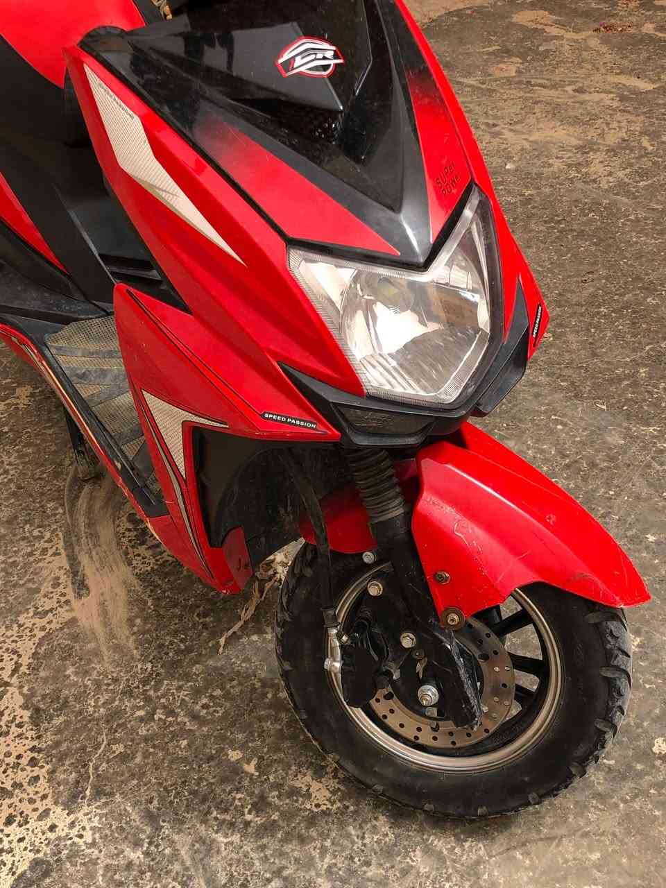ماطور شحن للبيع بطاريات على الفحص الكهربائيات كلها شغاله ست بطاريات  السعر 475 وبي مجال والاستفسار على هذا الرقم ***********
