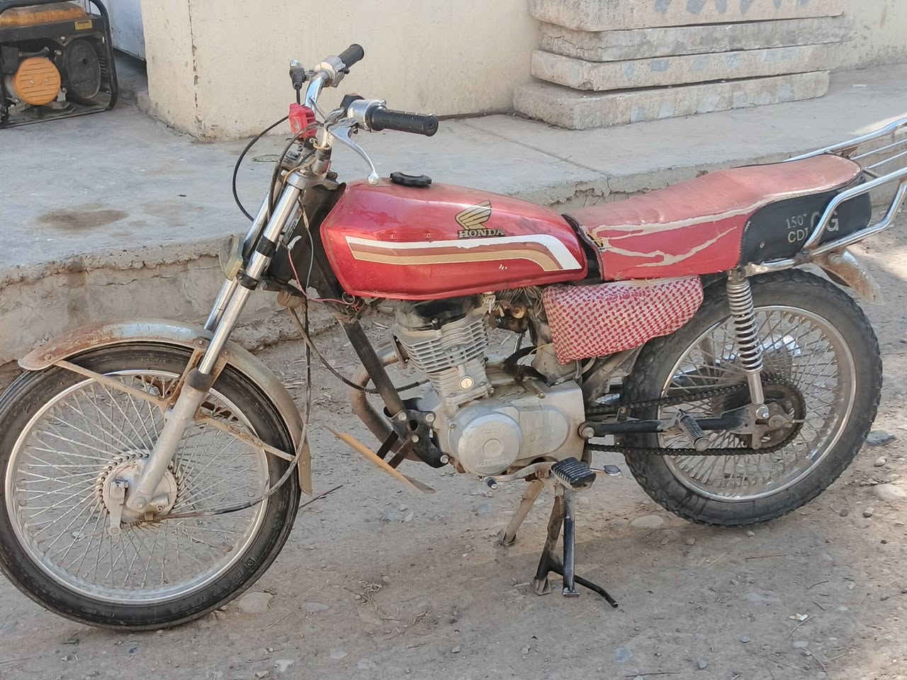 موطور البيع سعر 275بي مجال موديل 18 اوراق كامله بكان الموطور ديالى سد حمرين  (مكلف بلنشر بس معلومات كلهن يمي اعرفهن)


**إذا كنت صاحب هذا الإعلان وتريد حذفه لأي سبب، رجاءا أرسل رسالة إلى الدعم الفني**