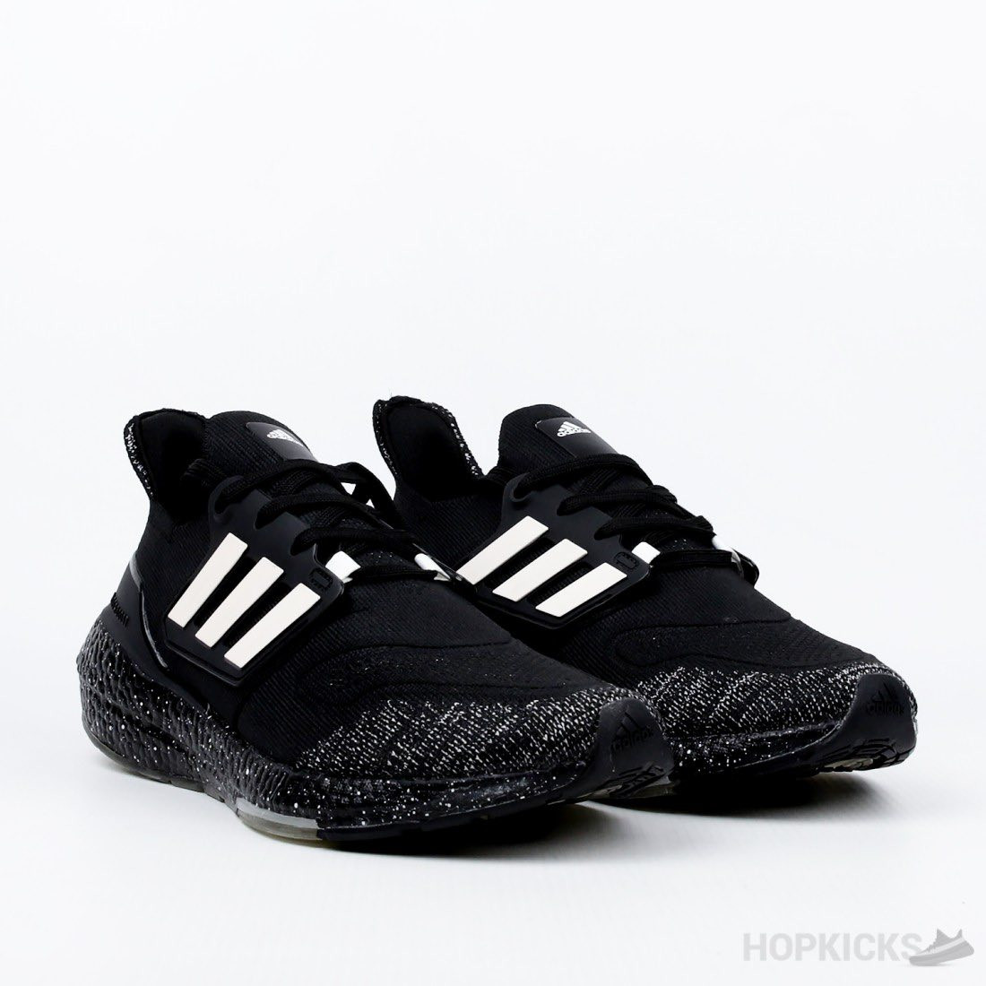 ضمان الجودة والتميز احذية طبية كوالتي عالي جداً باسعار جداً مناسبة للتواصل مراسلة الصفحة او الرقم التالي ***********
