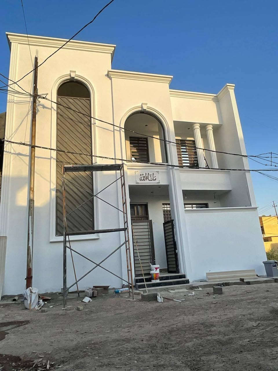 سلام عليكم خلفه لبخ تطعيم واجهات متفرغ حاليا بغداد ***********
