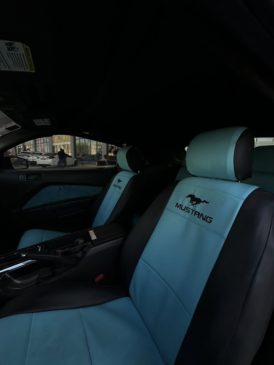 سلام عليكم لبيع او مراوس موستنك 2014امريكي سته سلندر  3700 كير ومكينه كفاله جدد مصبوغه حزام لجماليه اكزوزات بوابات htصوت طرب مع طلقات مبرمجه بنيد جي تي دعاميه شيلبي مسطره خلفيه ار تي ار دفيوزر مشيف زعانف خلفيه غرفه جديده مسويه صدر جديد امامي وخلفي تخم تاير جدد السعر 96وبيه مجال مكاني حي العدل ***********
