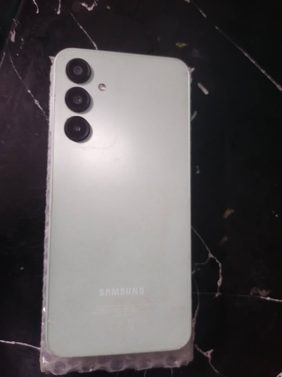 سامسونجA16
ذاكرة٢٥٦ سعر١٠٠الف
Coolpad ذاكرة٢٥٦ سعر ٩٠
مكاني شعب***********
