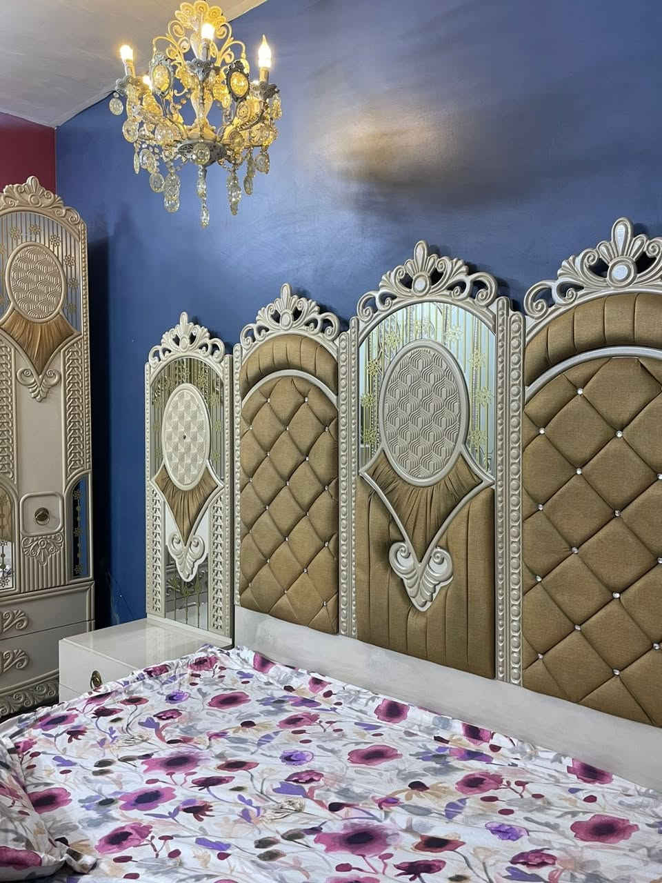 السلام عليكم اغراض بيت مستخدم نضافته 90 بالمسه الغرفه مصار 8 اشهر من اخذناها من هوم سنتر اسعار مناسبه غير متواجده عالفيس رقم الموبايل ‭***********‬
