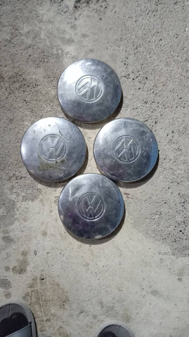 كبات اكرون البيع ٤٠الف كبات برازيلي ٣٠الف دعمي كيه ٢٥الف المكان الموصل حي الشهداه ***********
