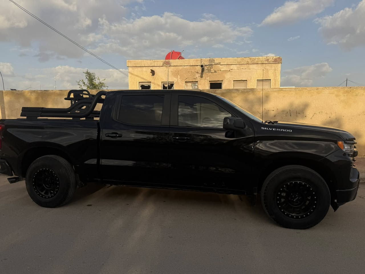 السلام عليكم
اريد مراوس بتاهو ٢٠٢٣ 
سيارتي /
سلفرادو 
مديل /٢٠٢٣ 
ورقم الشاصي موجود شوف حادثها 
الرقم /
***********
